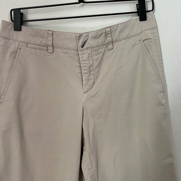 Vince Women's Khaki Straight Leg Chinos Pants Size 8 - Picture 2 of 6